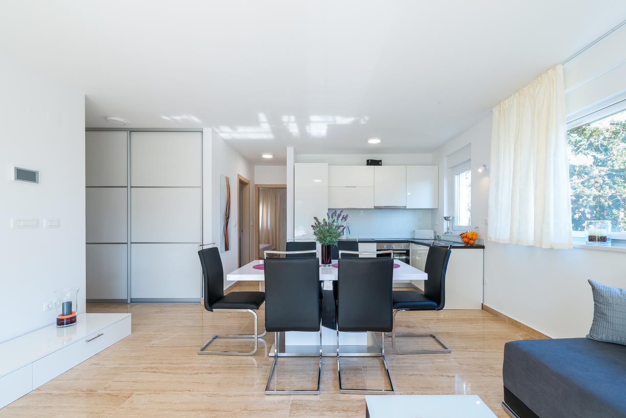 Apartments Corkovic Вир Екстер'єр фото